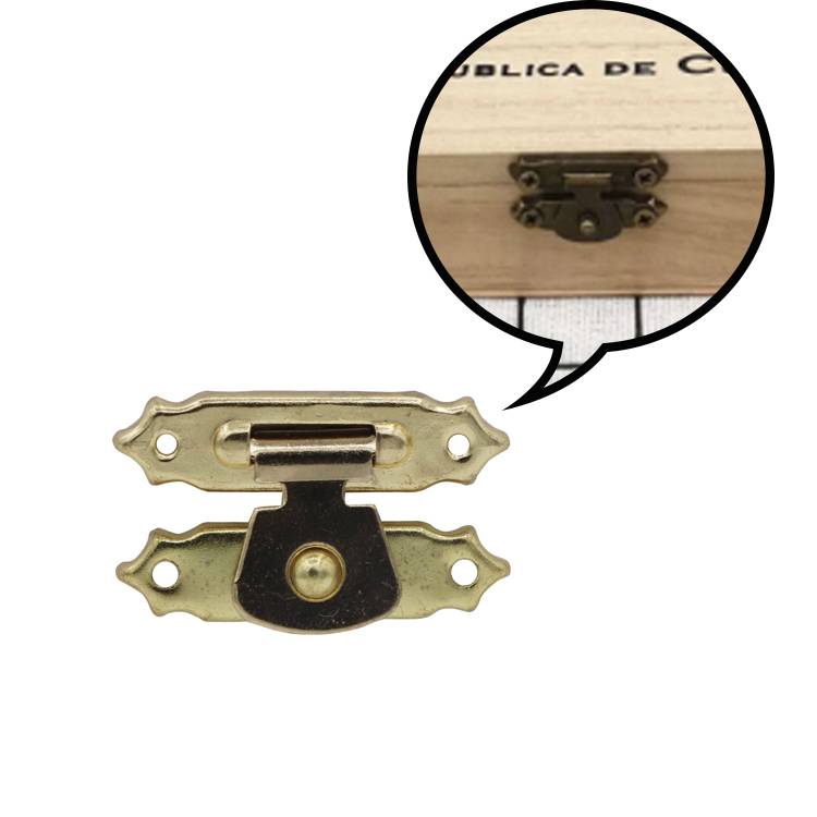 PA062 Chess Piece Box Mini Metal Clasp Lock